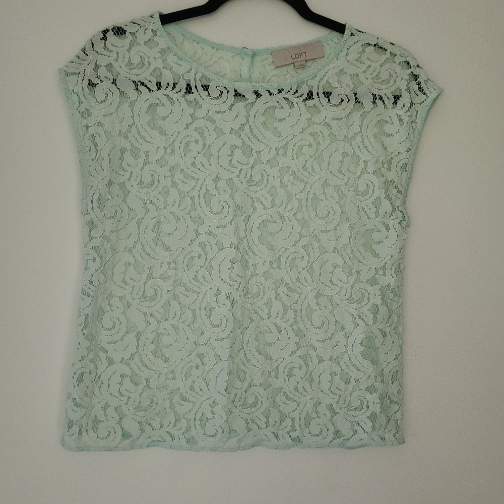 LOFT sleeveless lace Mint top